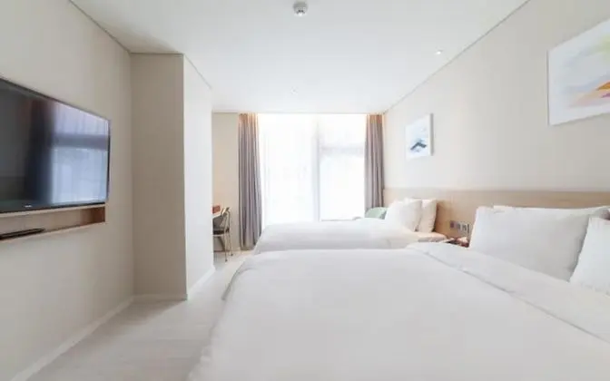 Oda (Deluxe Twin Room (Free Breakfast for )