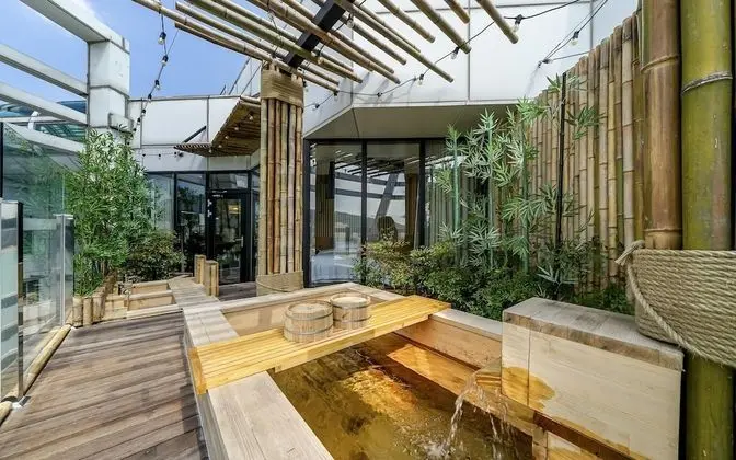 Oda (BOB (21 pyeong Outdoor Bath In-Room K)