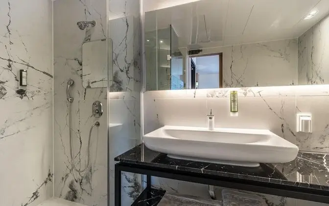 Oda (BOB (21 pyeong Outdoor Bath In-Room K)