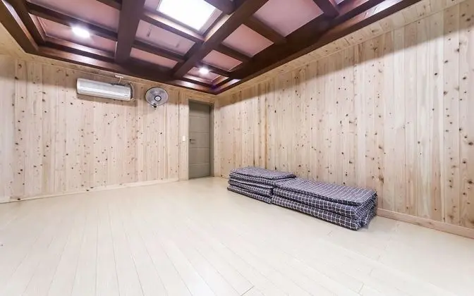 Oda (Family room (ondol) (non-smoking room)