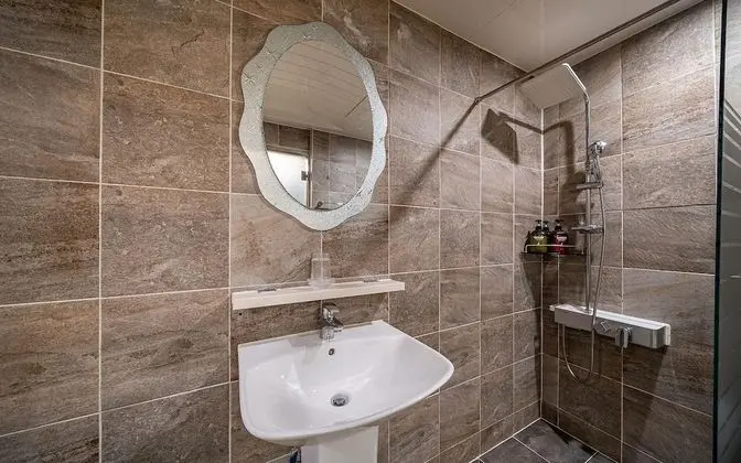 Oda (Deluxe double (available on Netflix))