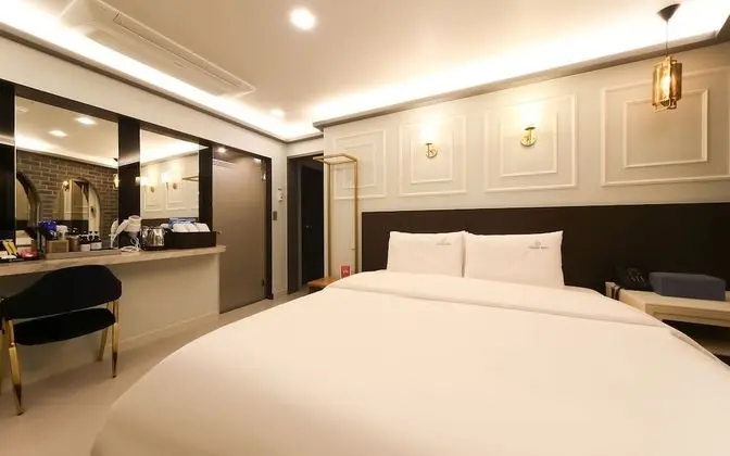 Oda (Deluxe double (available on Netflix))