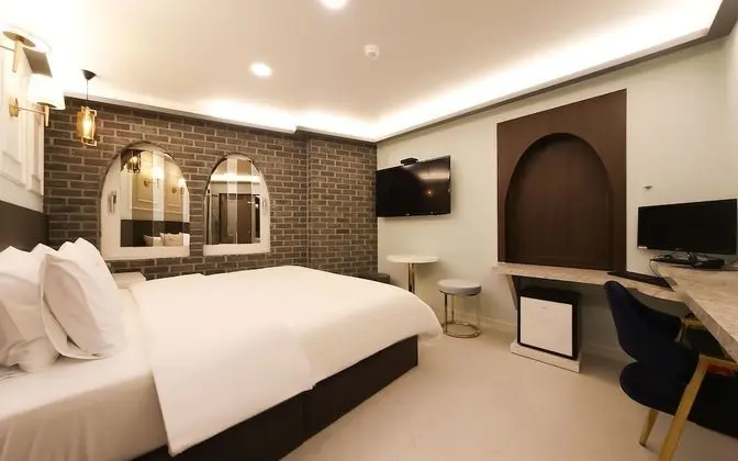 Oda (Deluxe double (available on Netflix))