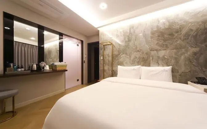 Oda (Deluxe double (available on Netflix))