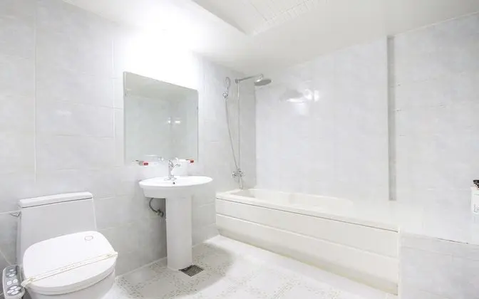 Oda (Double twin rooms (double bed 2 for 4)