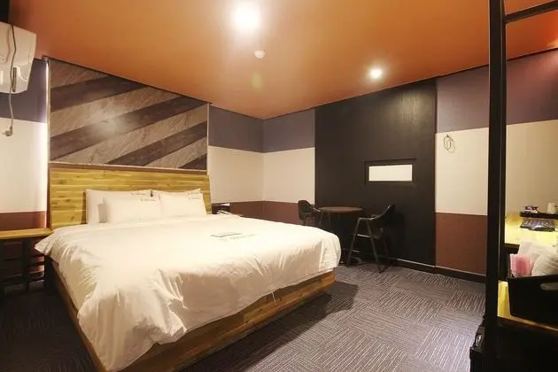 Oda (Standard (Netflix & YouTube viewing a)