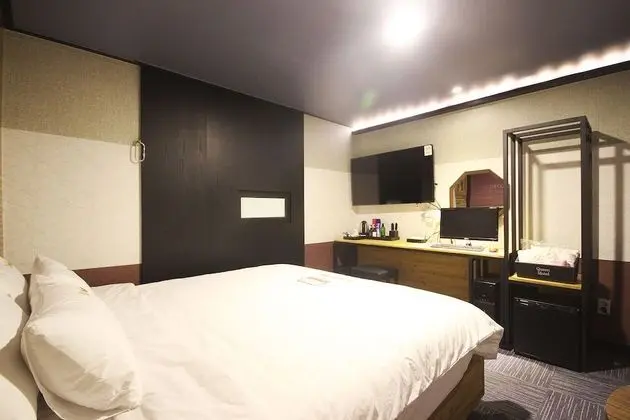 Oda (Standard (Netflix & YouTube viewing a)