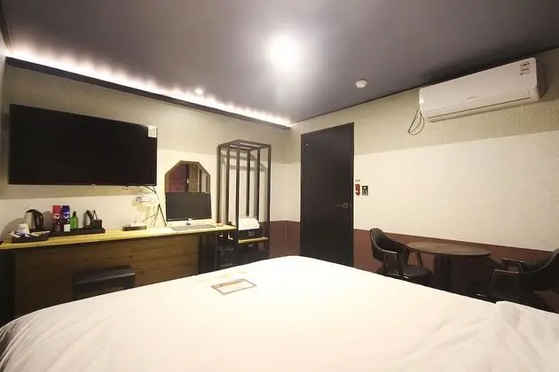 Oda (Standard (Netflix & YouTube viewing a)