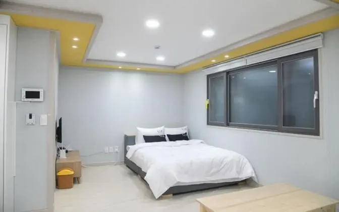 Oda (Room 202)
