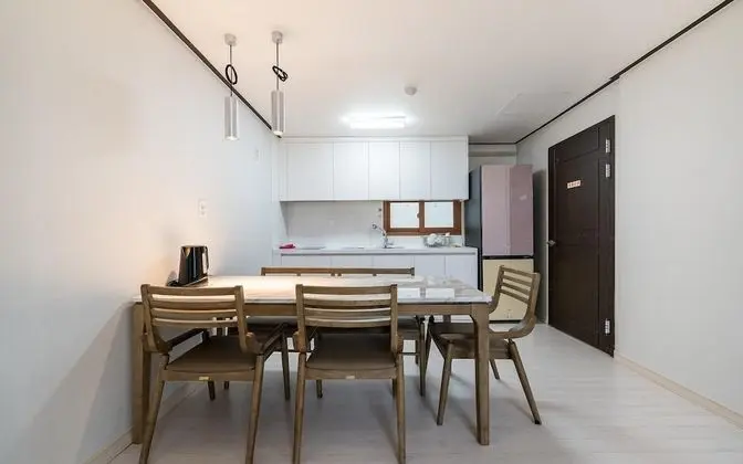 Oda (Condo (2 Bedroom + Living Room 122 Ne)