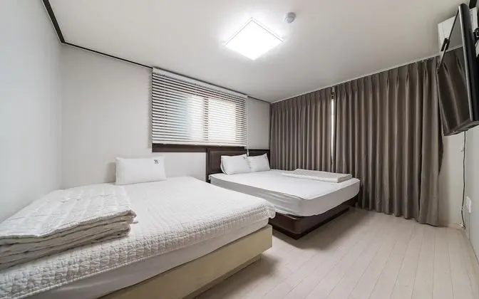 Oda (Condo (2 Bedroom + Living Room 122 Ne)