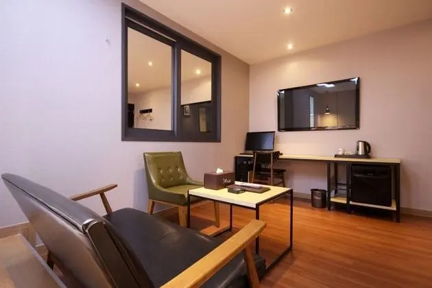 Oda (Premium (Netflix/Wavve Available 1 Hi)