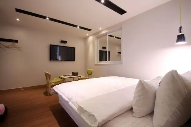 Oda (Premium (Netflix/Wavve Available 1 Hi)