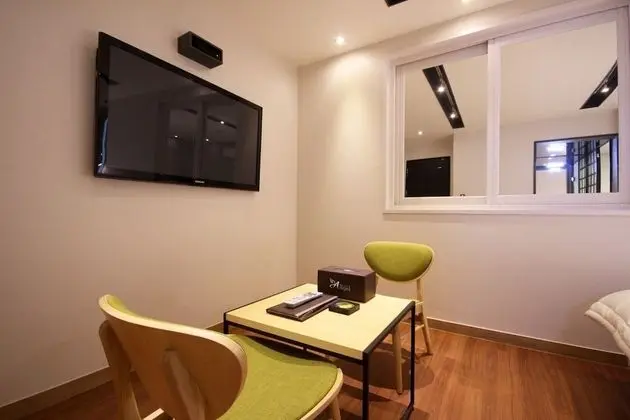 Oda (Premium (Netflix/Wavve Available 1 Hi)