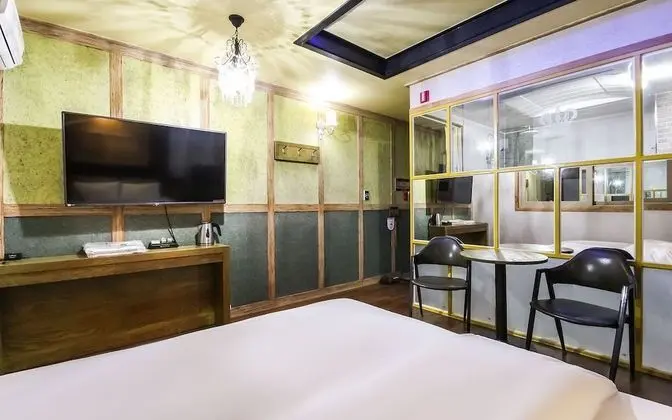 Oda (Special Room)