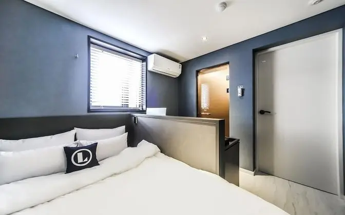 Oda (Mini Room (Netflix/YouTube available))