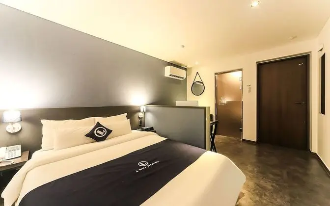 Oda (Standard (available on Netflix/YouTub)