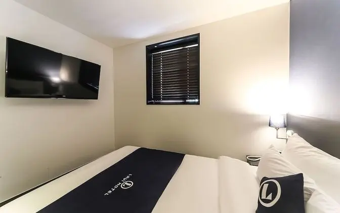 Oda (Standard (available on Netflix/YouTub)