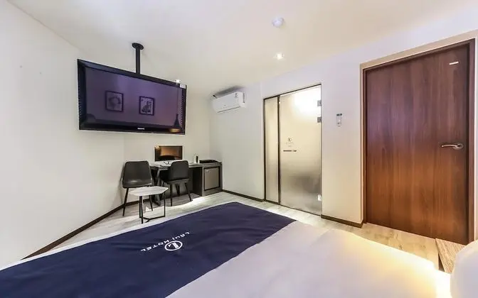 Oda (Standard (available on Netflix/YouTub)