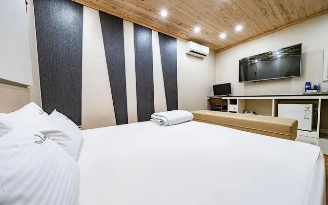 Oda (Hinoki Spa (Free Netflix))