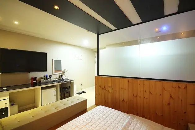 Oda (Hinoki Spa (Free Netflix))