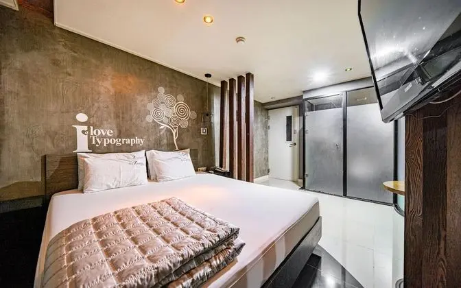 Oda (Royal Suite (Free Netflix))