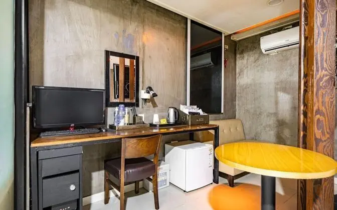 Oda (Royal Suite (Free Netflix))