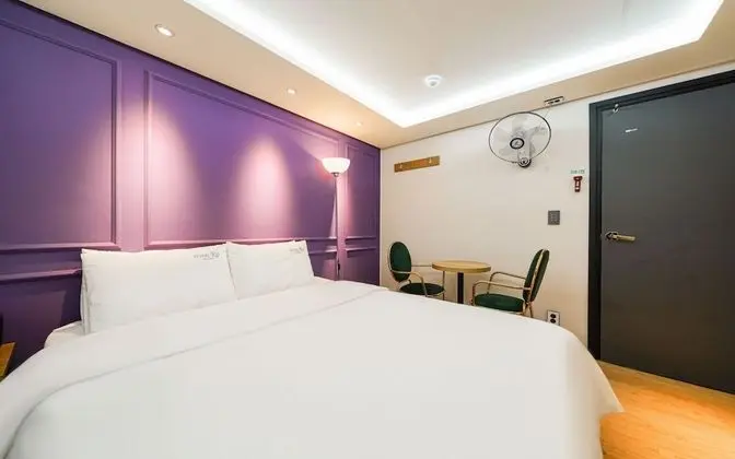 Oda (Standard (Netflix 50inch Large TV Ran)