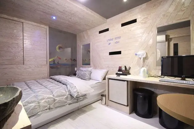 Oda (Standard room (free use of Netflix in)