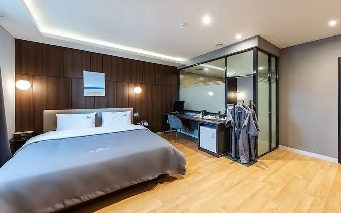 Oda (Premium ROOM (Breakfast &amp; NETFLIX)