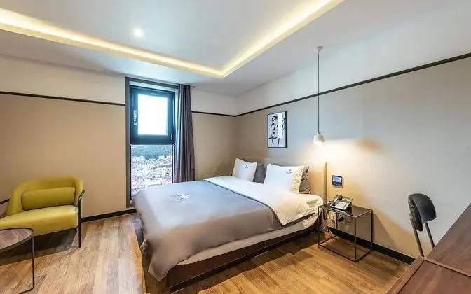 Oda (Premium ROOM (Breakfast &amp; NETFLIX)