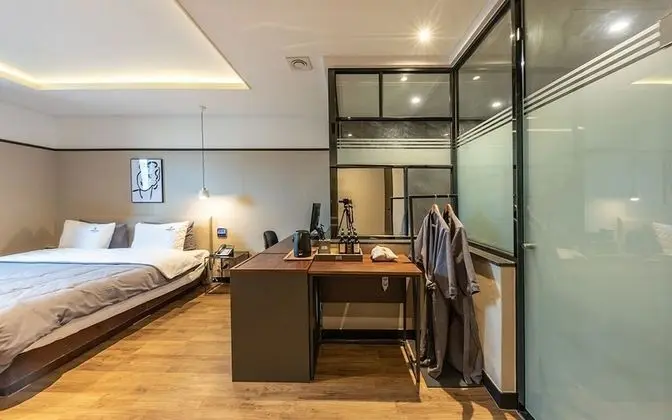 Oda (Premium ROOM (Breakfast &amp; NETFLIX)