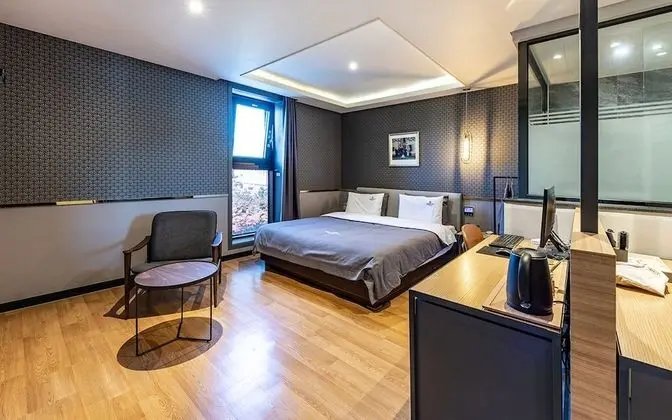 Oda (Premium ROOM (Breakfast &amp; NETFLIX)