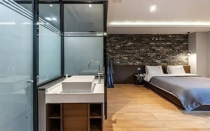 Oda (VIP ROOM (breakfast &amp; free NETFLI)