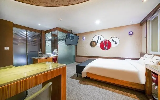 Oda (Two-person bath room)