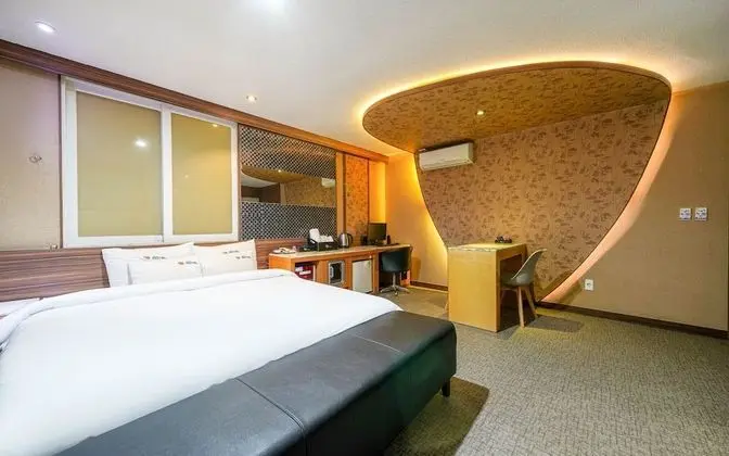 Oda (Two-person bath room)