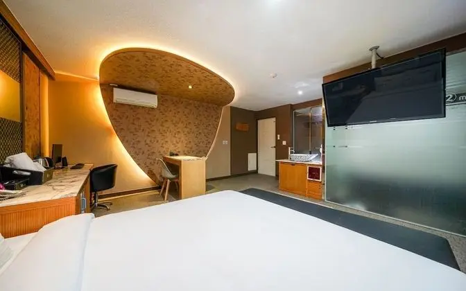 Oda (Two-person bath room)