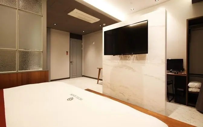 Oda (Premium (with styler 65-inch smart TV)