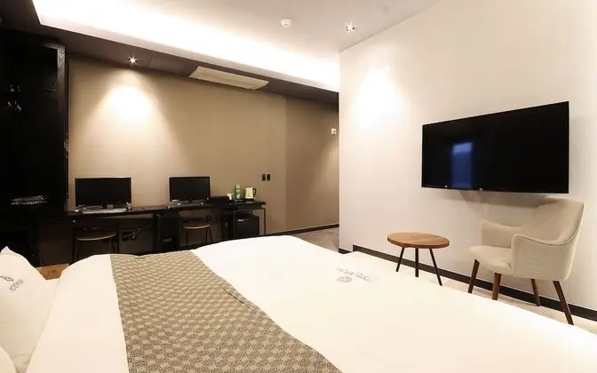 Oda (Premium (with styler 65-inch smart TV)