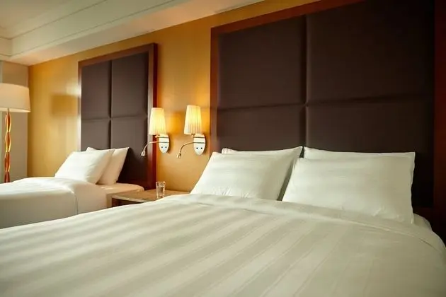 Family İki Ayrı Yataklı Oda (Fitness & Sauna Access for 2)