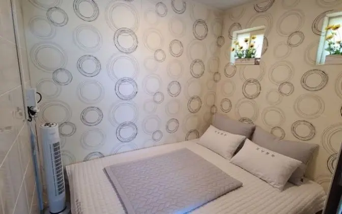 Oda (Room 201)