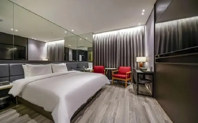 Deluxe Tek Büyük Yataklı Oda