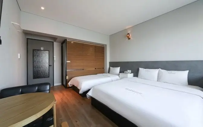 Oda (Full Ocean Business Twin (Netflix Acc)