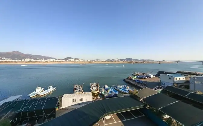 Oda (Full Ocean Business Twin (Netflix Acc)