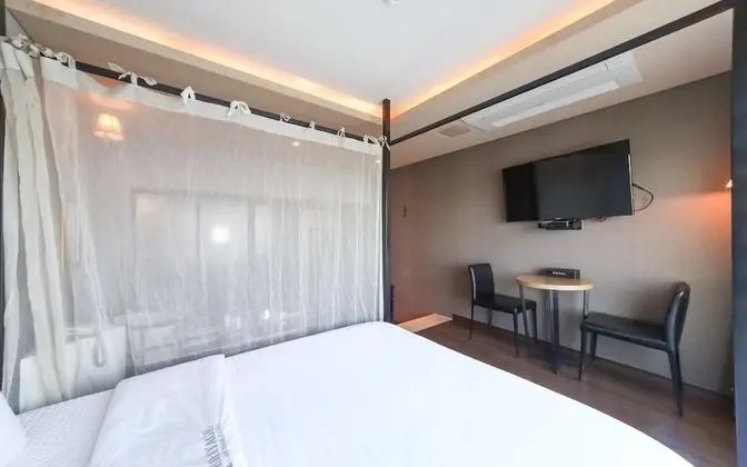 Oda (Full Ocean Canopy Premium (Netflix Ac)