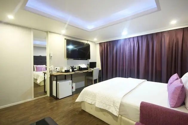 Oda (Standard Room / Netflix)