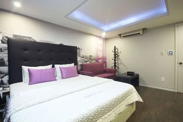 Oda (Standard Room / Netflix)