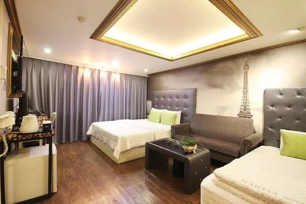 Oda (Twin A / Netflix (Ocean View))