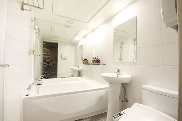 Oda (Twin A / Netflix (Ocean View))