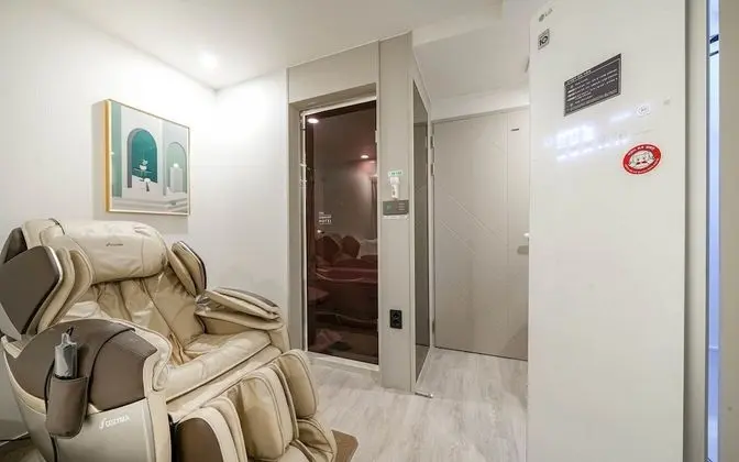 Oda (Massage chair (with styler bathtub ma)